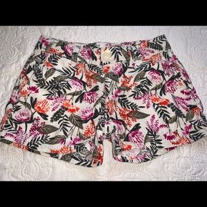 Old navy girls floral linen shorts! ☀️🌸
